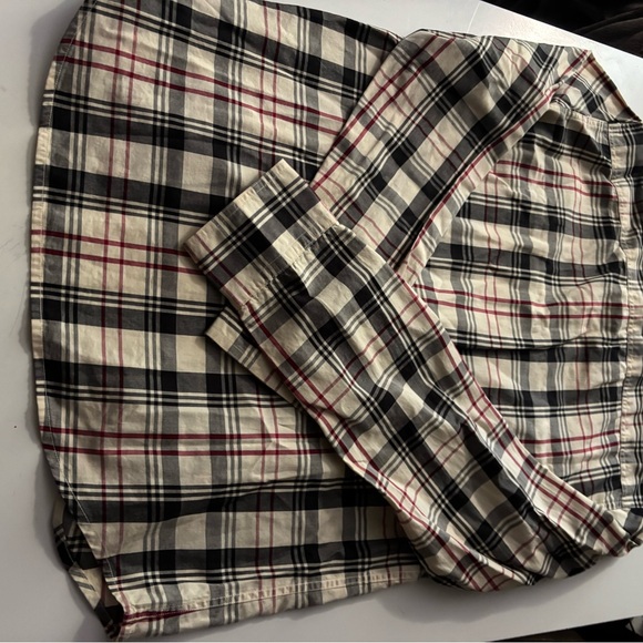 Lauren Ralph Lauren Women’s Casual Plaid Shirt - Black, White, Red size Medium - Picture 3 of 6